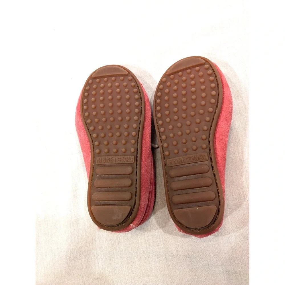 New Condition Minnetonka Toddler Girl‎ Moccasin Size 11 Pink Thunderbird Laces